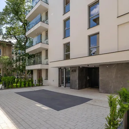 Krowoderska Apartment With Balcony Near City Center By Rent Like Home-2