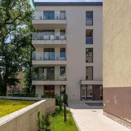 Krowoderska Apartment With Balcony Near City Center By Rent Like Home-3